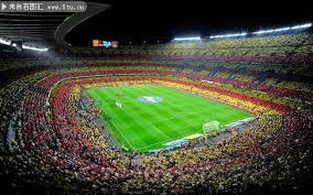 残特奥会选手与领跑员携手冲线夺冠